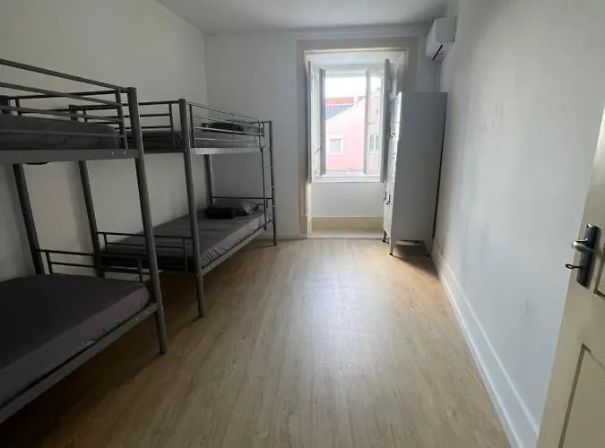 Хостел Varandas Do Chiado - Coliving Лиссабон