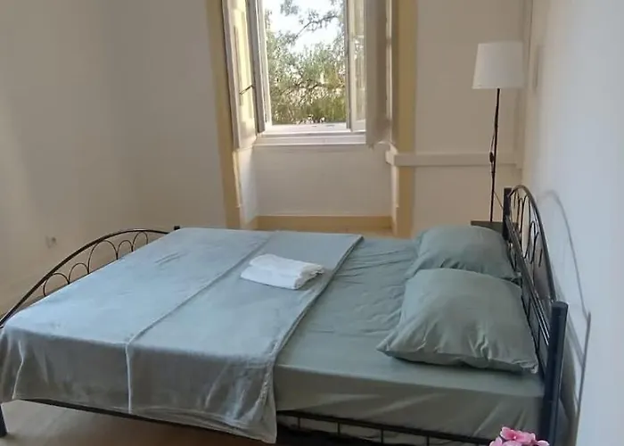 Varandas Do Chiado - Coliving Хостел *